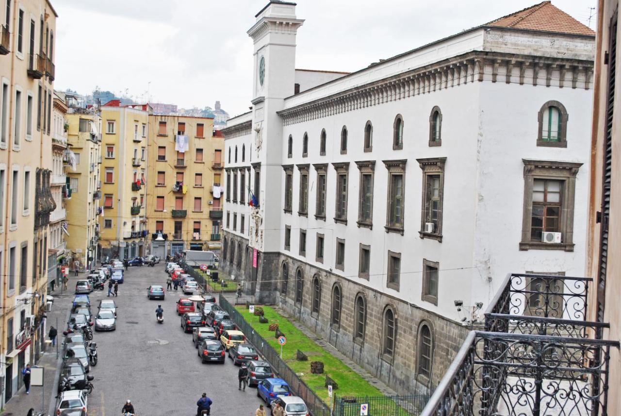 Bed & Breakfast A Castel Capuano Napels Buitenkant foto