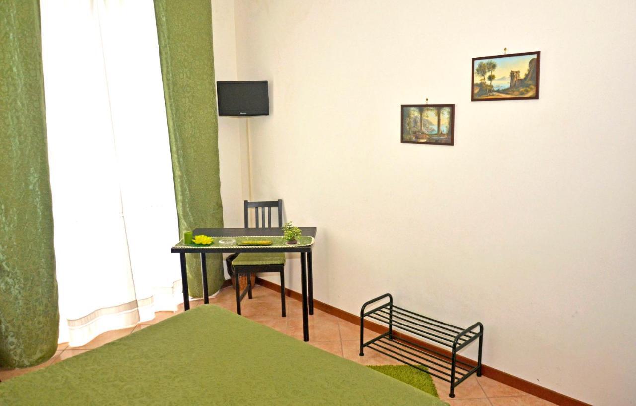 Bed & Breakfast A Castel Capuano Napels Buitenkant foto
