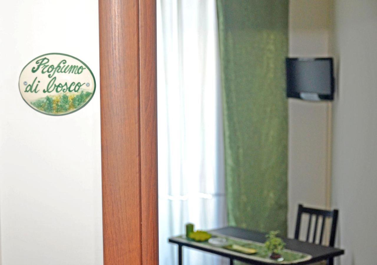 Bed & Breakfast A Castel Capuano Napels Buitenkant foto